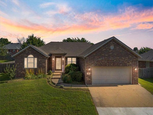 230 Coopers Way , Centerton, AR 72719