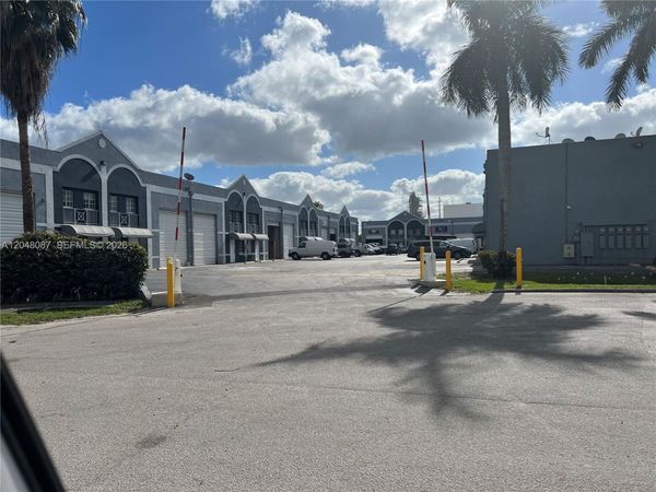 10680 NW 123rd St Rd , Unit 104, Medley, FL 33178