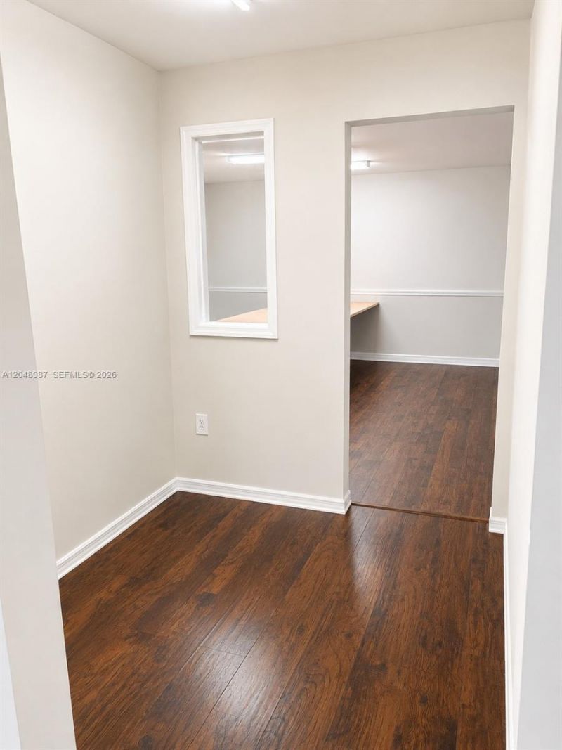 10680 NW 123rd St Rd , Unit 104, Medley, FL 33178 Photo