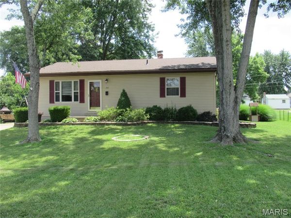 710 Sarah Street , Sullivan, MO 63080