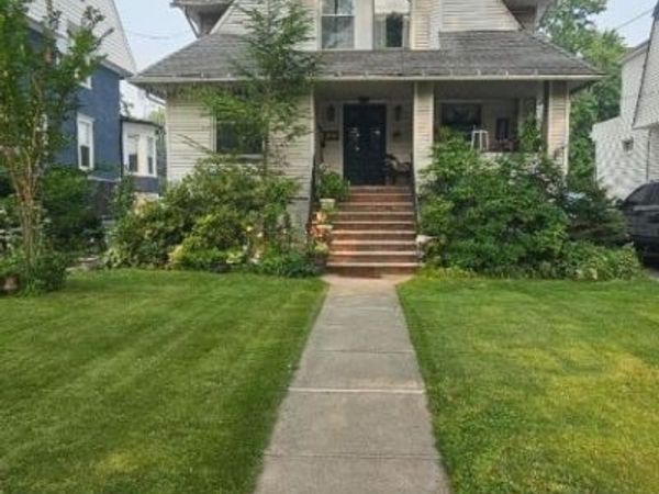 425 Chestnut St, Roselle Park, NJ 07204