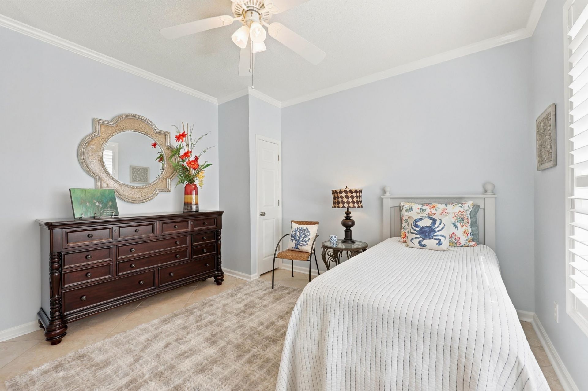 4252 Rivergate Dr.  Photo 8