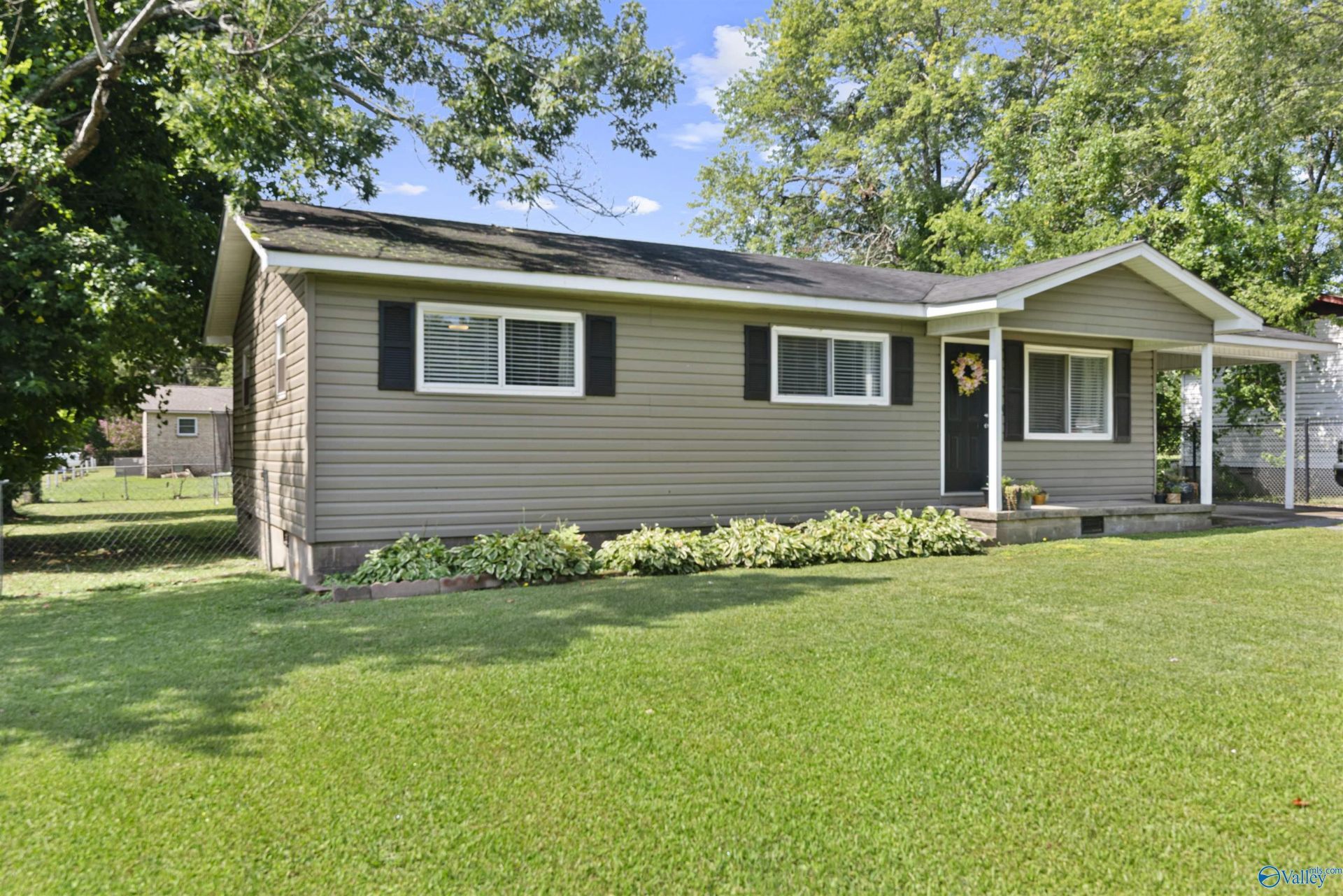 506 Pennylane Street Se, Hartselle, AL 35640 Main Photo
