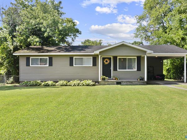 506 Pennylane Street SE, Hartselle, AL 35640