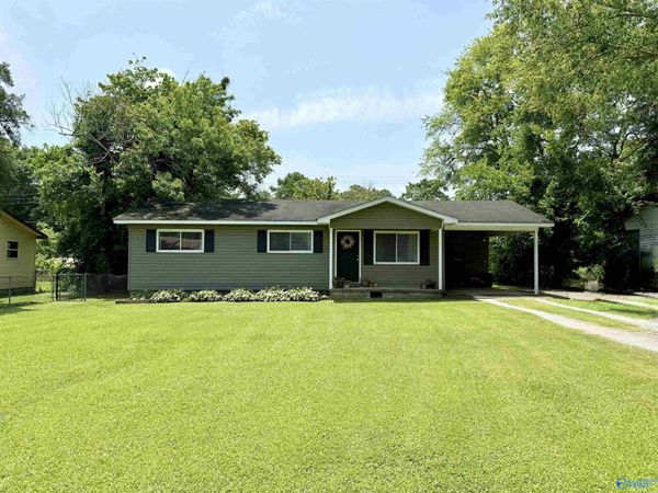 506 Pennylane Street SE, Hartselle, AL 35640