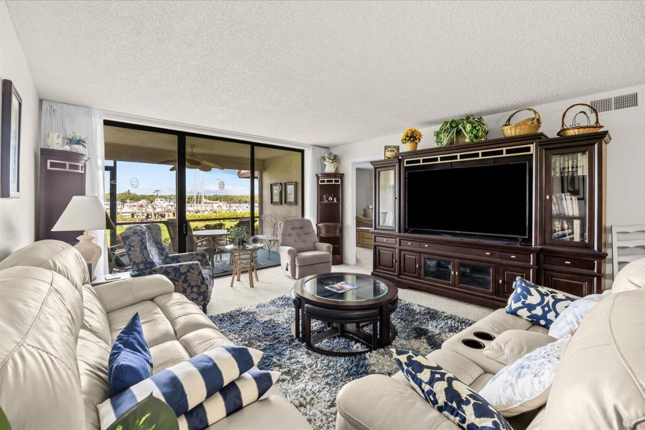 3100 SE Pruitt Road, Unit H105, Port Saint Lucie, FL 34952 Photo