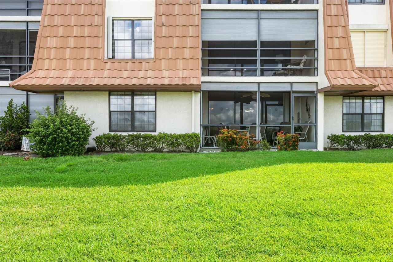 3100 SE Pruitt Road, Unit H105, Port Saint Lucie, FL 34952 Photo