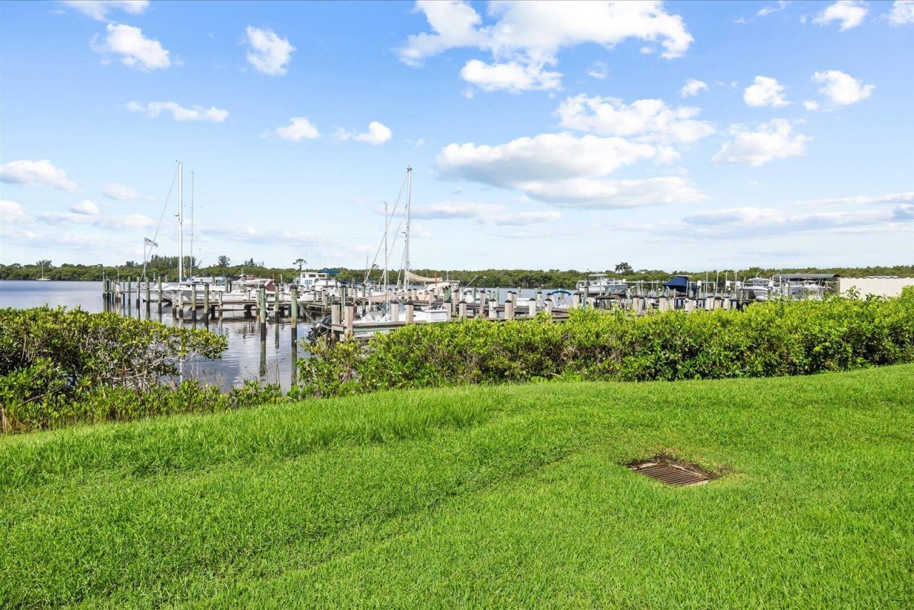 3100 SE Pruitt Road, Unit H105, Port Saint Lucie, FL 34952 Photo