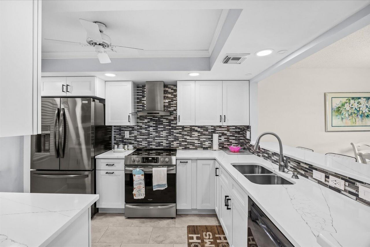 3100 SE Pruitt Road, Unit H105, Port Saint Lucie, FL 34952 Photo