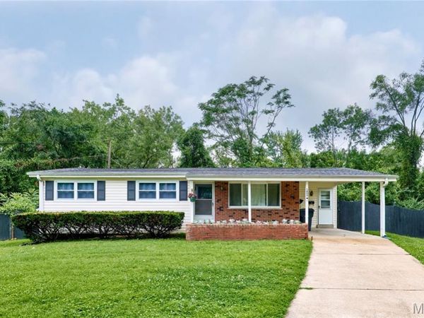 1800 Apple Blossom Court , Florissant, MO 63031