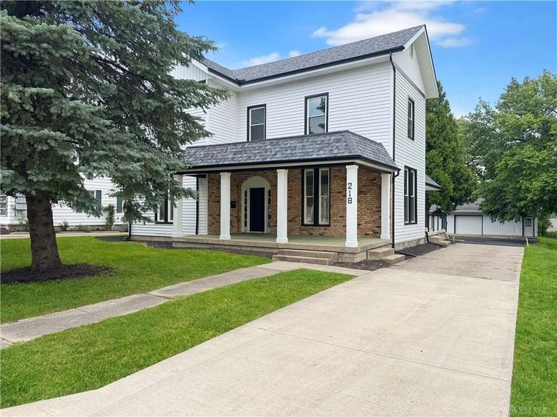 218 W Main Street, Mechanicsburg, OH 43044 Photo 2