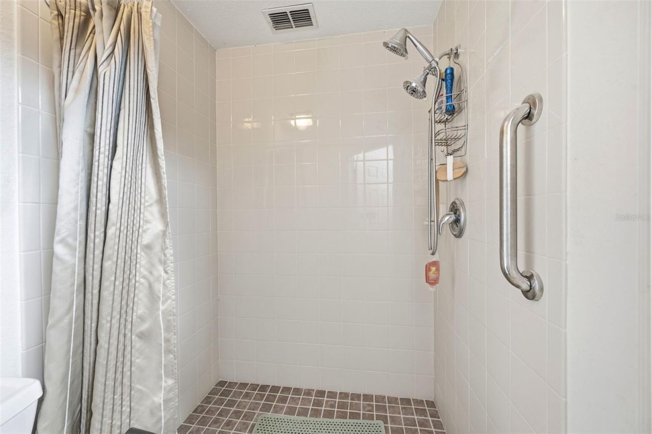 1469 Riverdale Drive , Oldsmar, FL 34677 Photo
