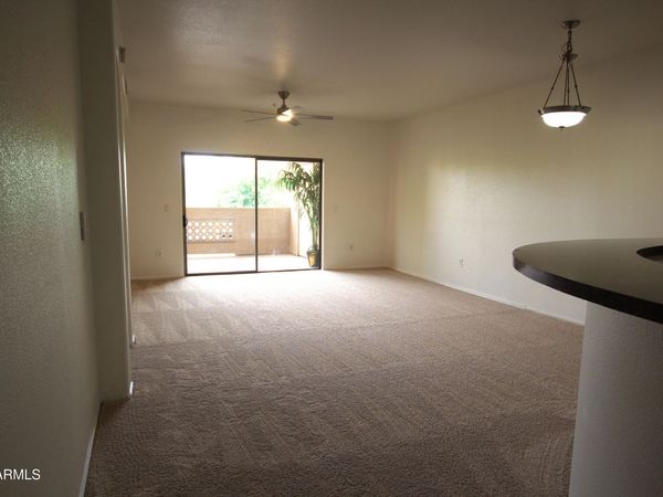920 E DEVONSHIRE Avenue, Unit 2002, Phoenix, AZ 85014