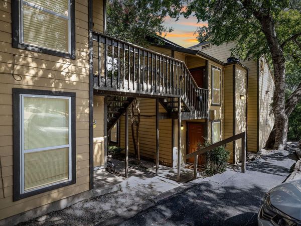 1000 W 26th ST, Unit 213, Austin, TX 78705