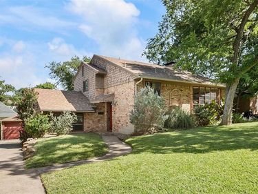 7735 Deer Trail Drive, Dallas, TX 75238