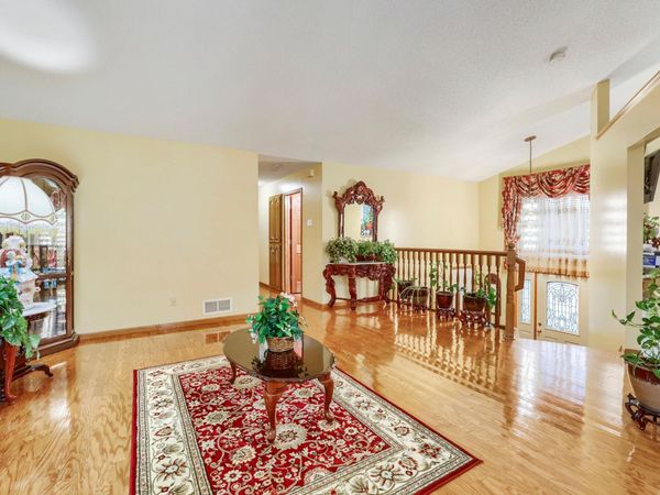 7200 89th Avenue N, Brooklyn Park, MN 55445