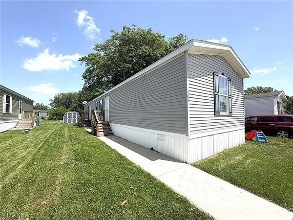 144 Virginia Avenue, Elyria, OH 44035
