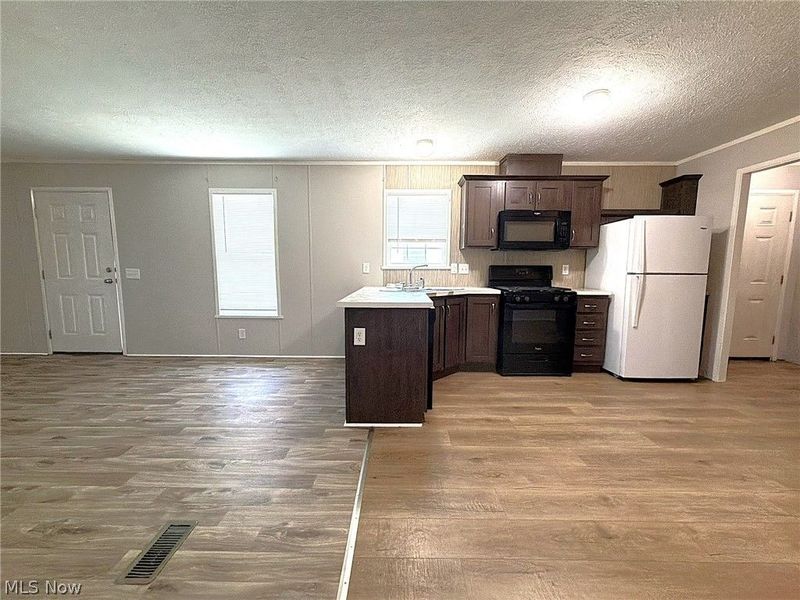 144 Virginia Avenue, Elyria, OH 44035 Photo 8