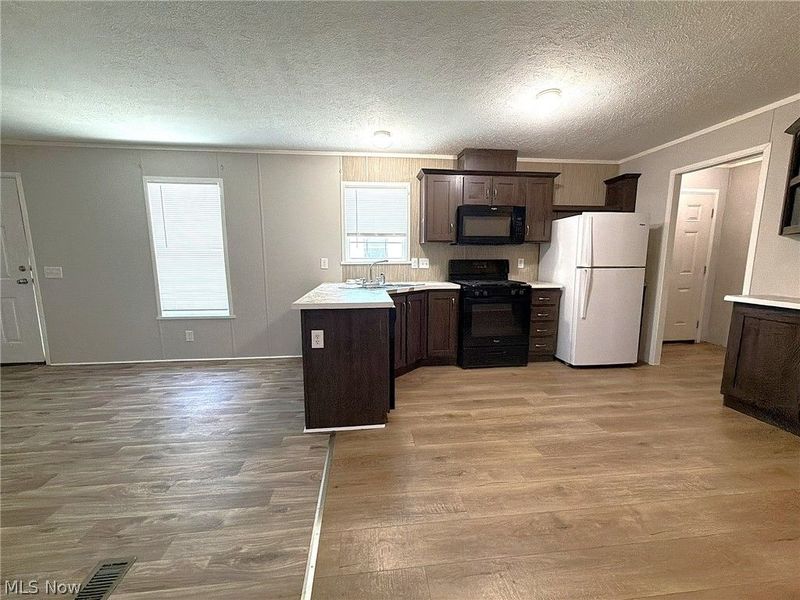 144 Virginia Avenue, Elyria, OH 44035 Photo 9