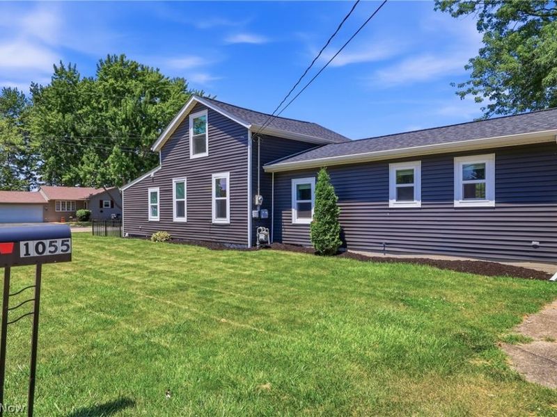 1055 Jackson Street, Vermilion, OH 44089 Photo 1