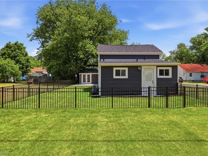 1055 Jackson Street, Vermilion, OH 44089 Photo 30