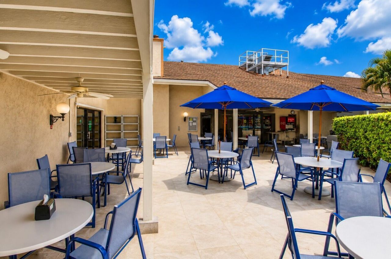 10039 53rd Way S, Unit 2303, Boynton Beach, FL 33437 Photo