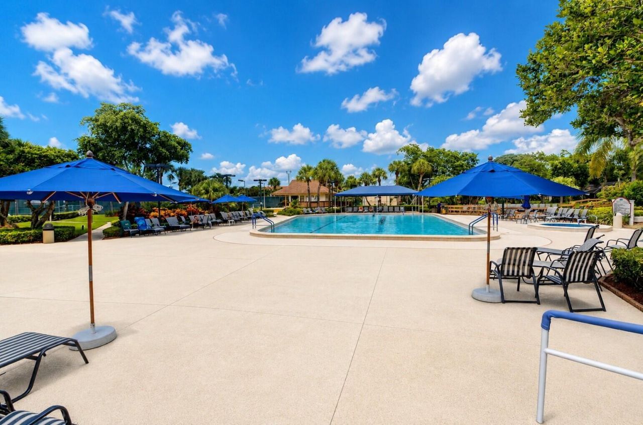 10039 53rd Way S, Unit 2303, Boynton Beach, FL 33437 Photo