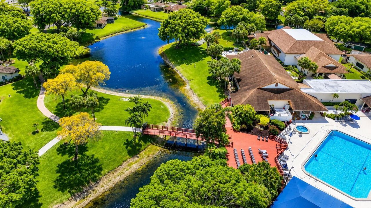 10039 53rd Way S, Unit 2303, Boynton Beach, FL 33437 Photo
