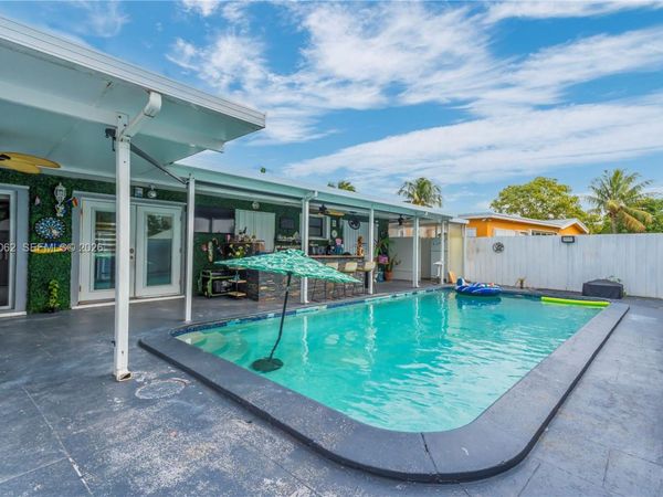 7630 Plantation Blvd, Miramar, FL 33023