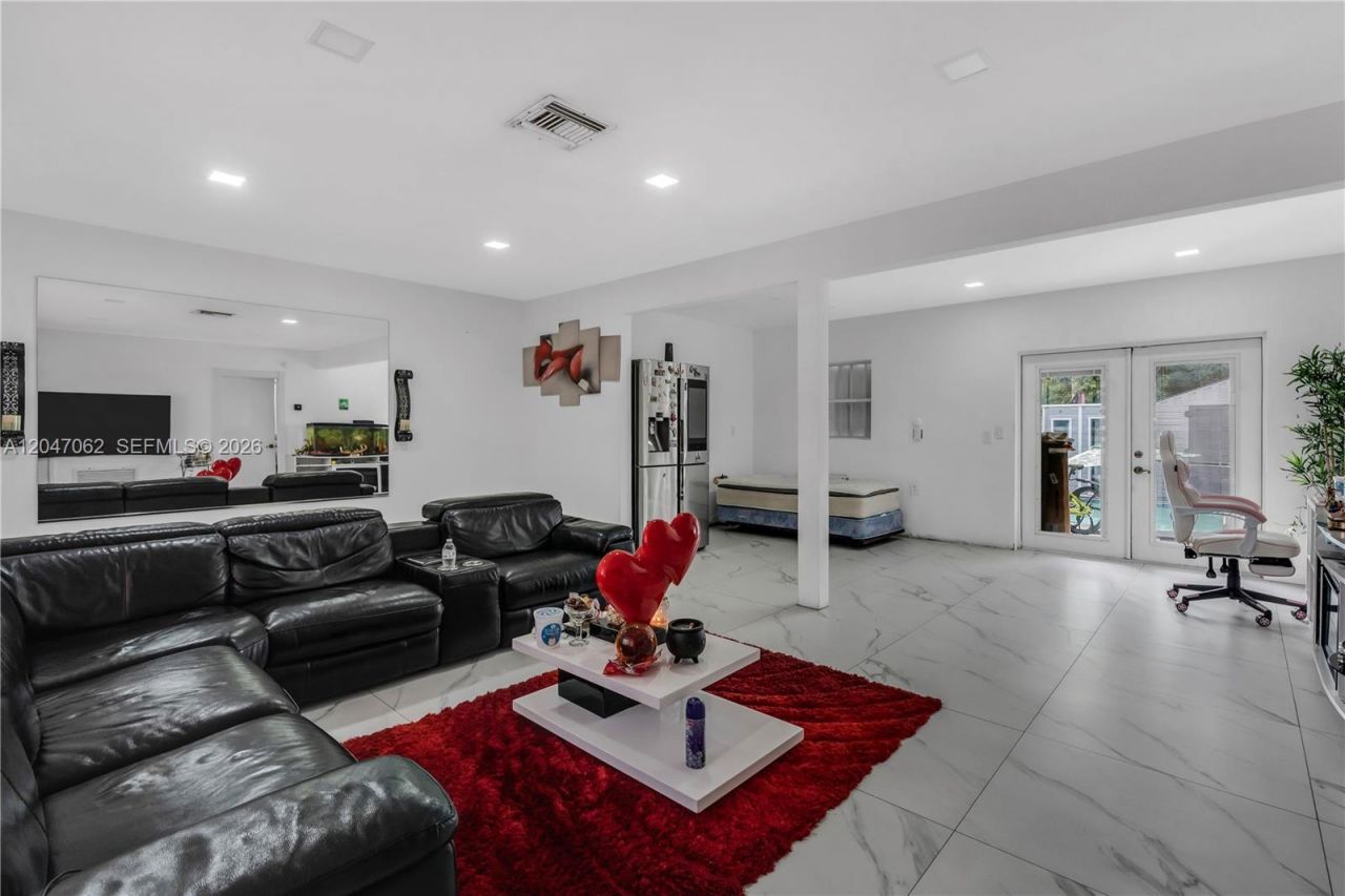 7630 Plantation Blvd , Miramar, FL 33023 Photo