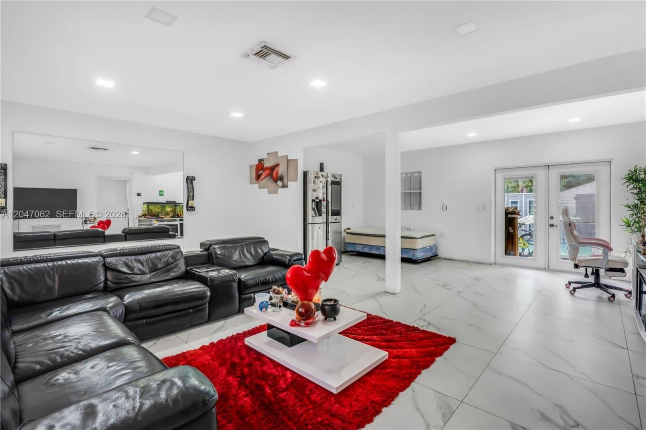 7630 Plantation Blvd , Miramar, FL 33023 Photo