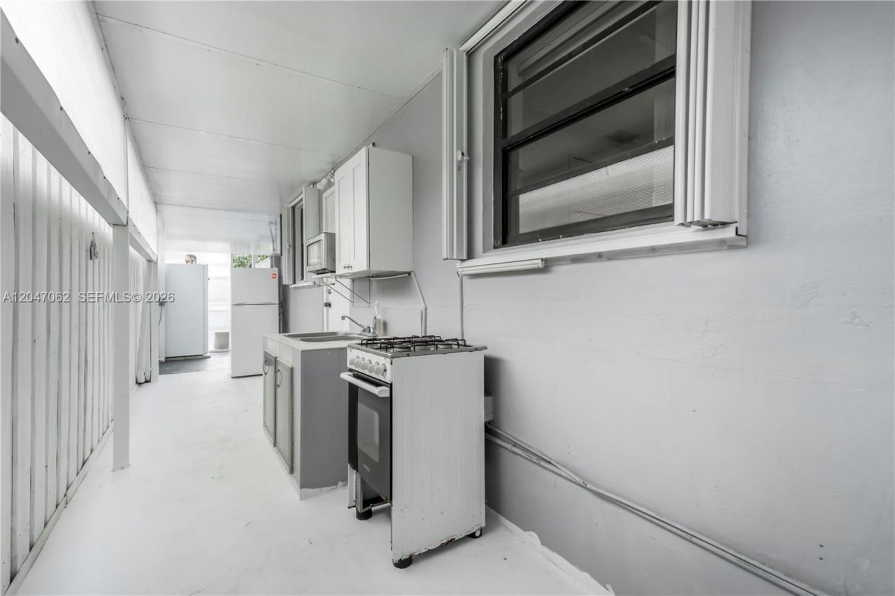 7630 Plantation Blvd , Miramar, FL 33023 Photo