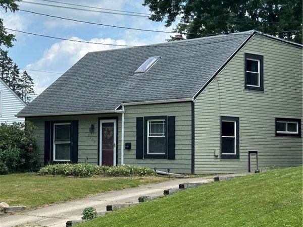 2337 Schubert Street, Cuyahoga Falls, OH 44221