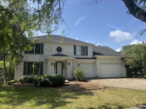 1108 Hollingswood Avenue , Naperville, IL 60564