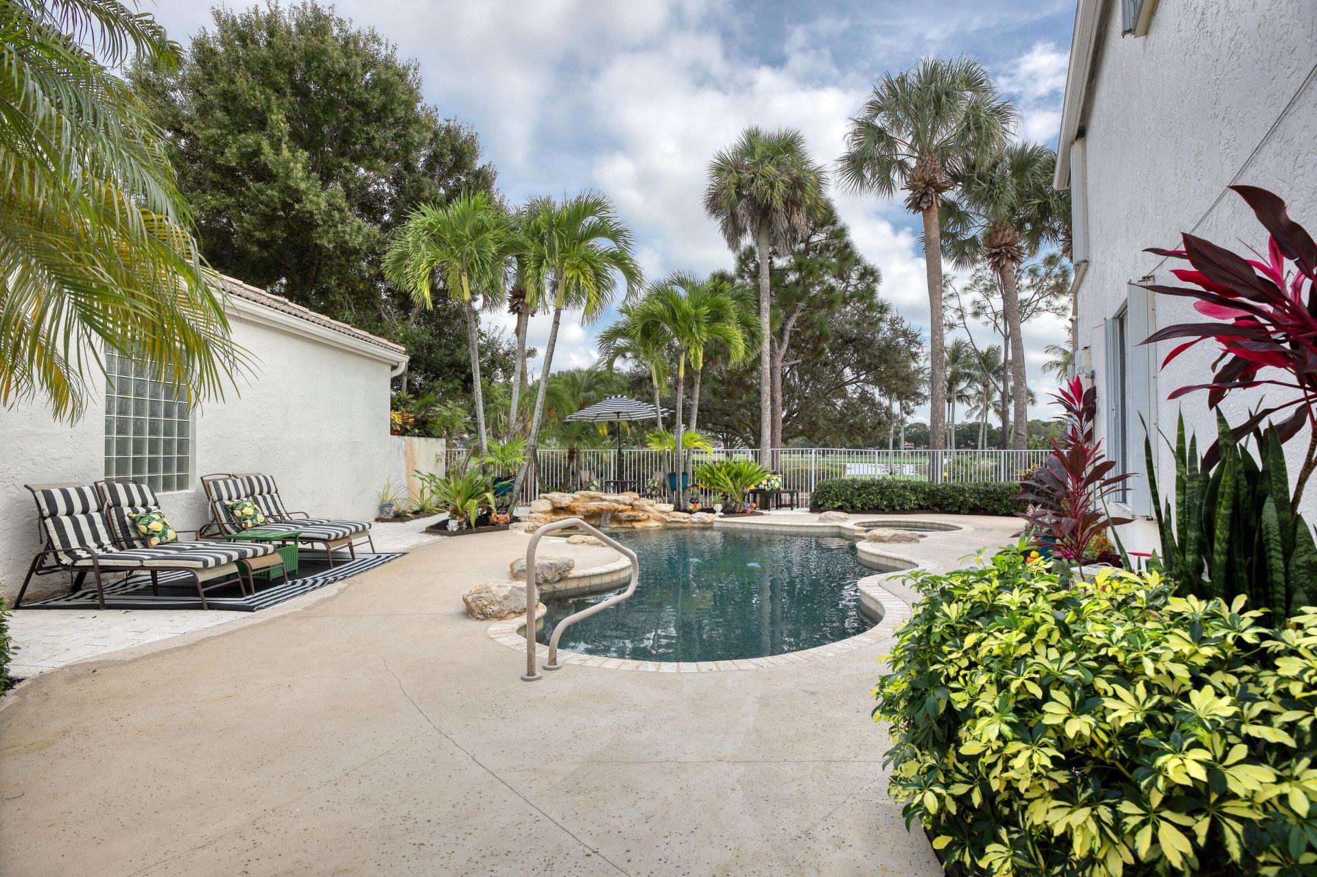 2070 Chagall Circle, West Palm Beach, FL 33409 Photo