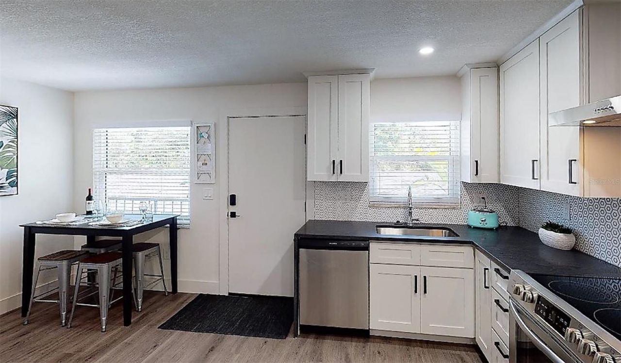 1910 Morrill Street , Unit 5, Sarasota, FL 34236 Photo