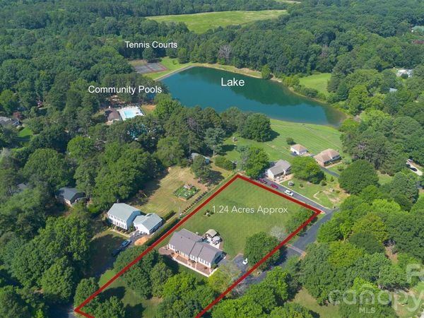 3231 Windrow Lane, Matthews, NC 28105