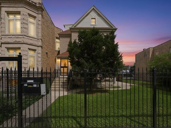 6735 S Eberhart Avenue , Chicago, IL 60637