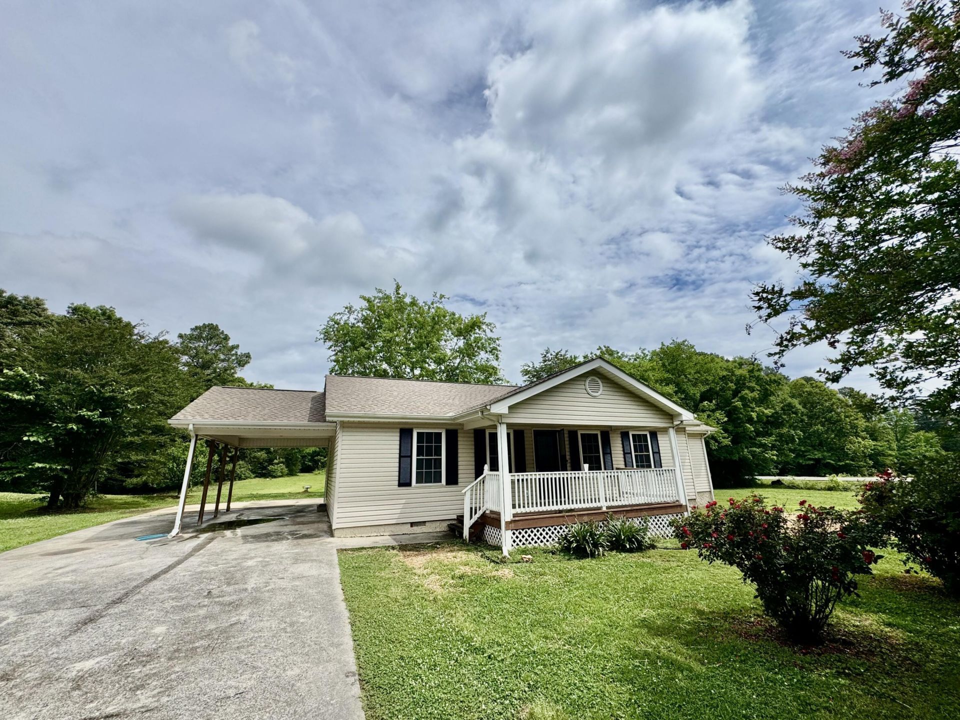 600 Pine Oaks Drive, Tunnel Hill, GA 30755 Main Photo