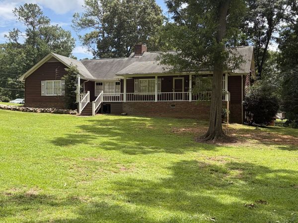 105 Braemar Drive, Fayetteville, GA 30215