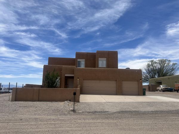1742 17th Avenue SE, Rio Rancho, NM 87124
