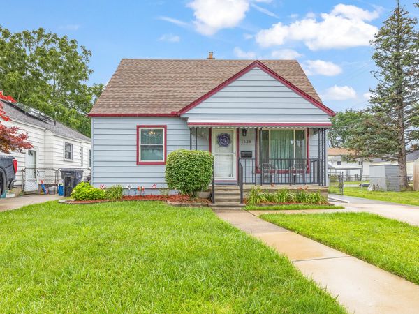 1528 7th Street, Wyandotte, MI 48192