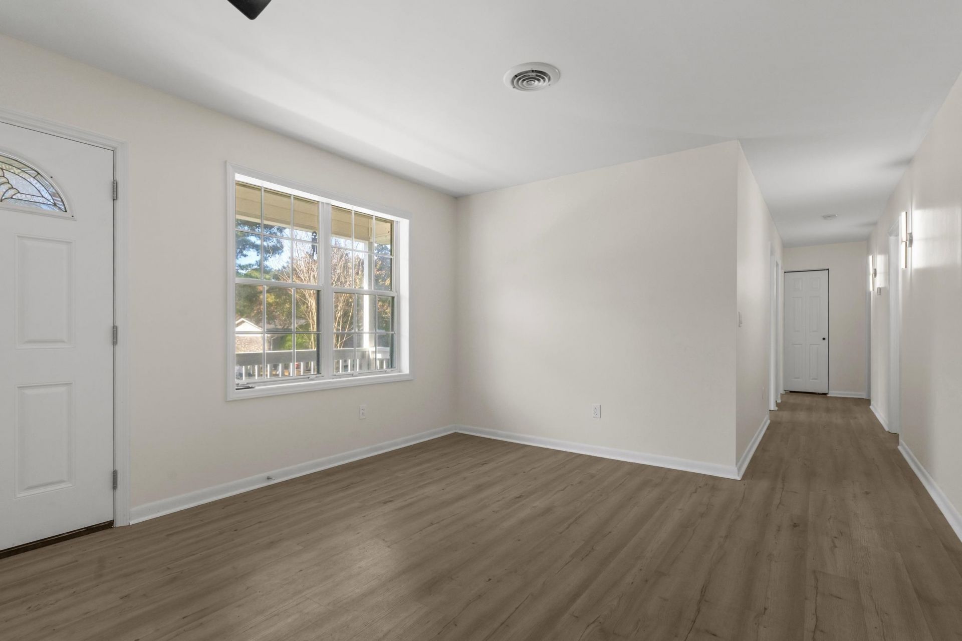 1114 Temple St.  Photo 13