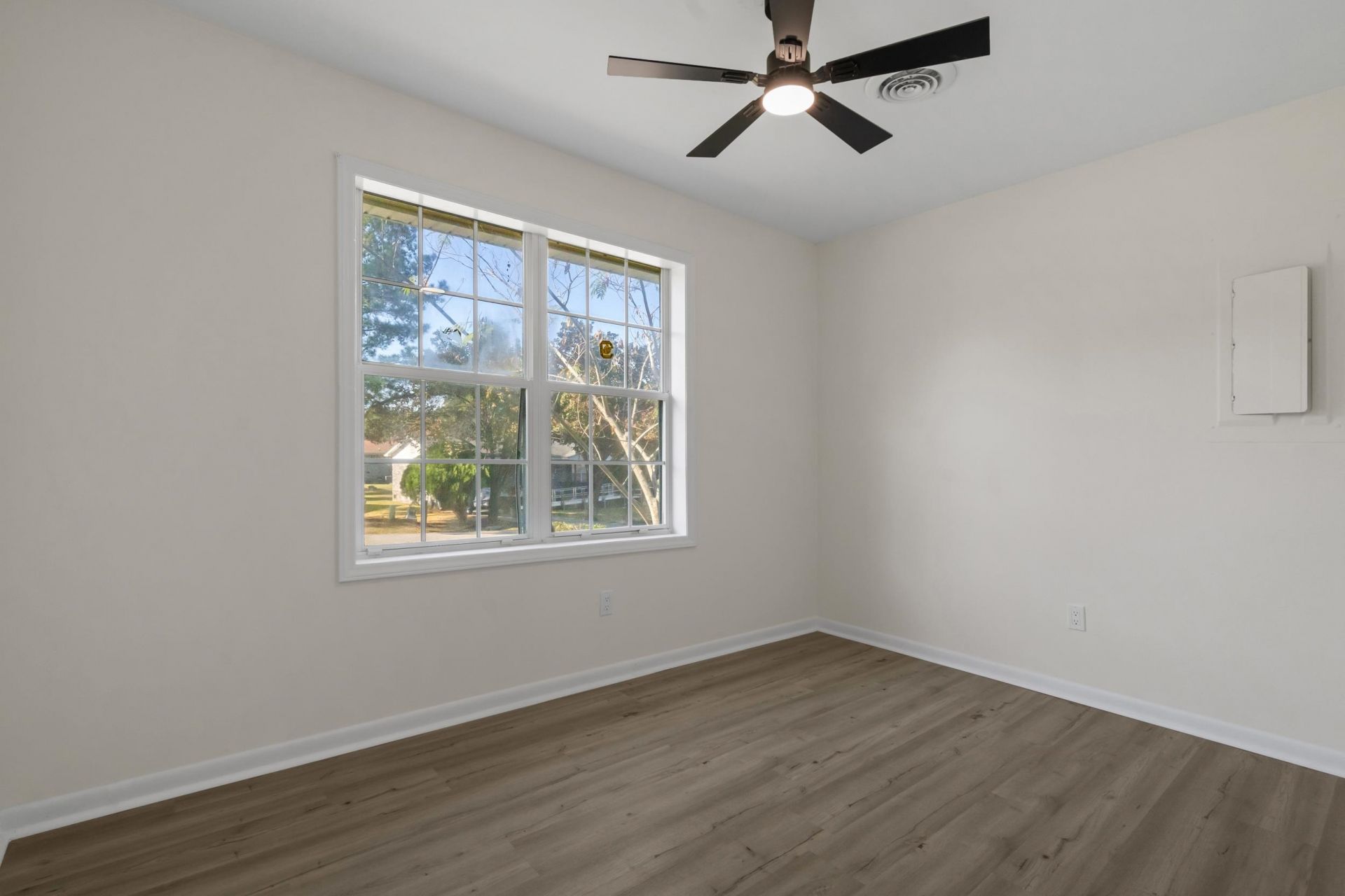 1114 Temple St.  Photo 27