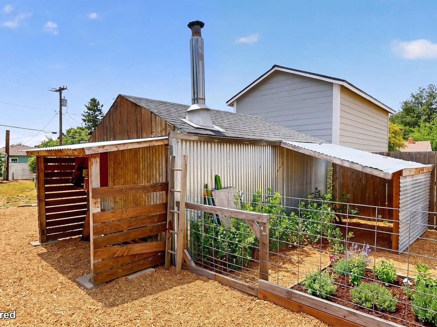 Property Image 32