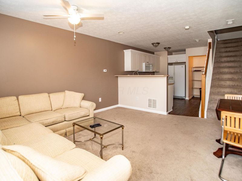 6997 Monarchos Drive , Unit 11, New Albany, OH 43054 Photo 5