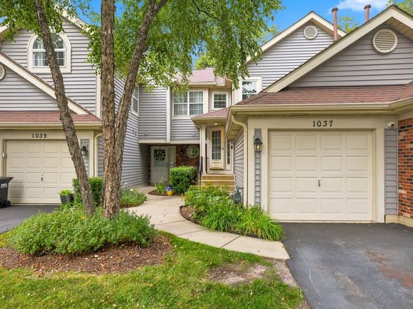 1037 Rockport Drive, Carol Stream, IL 60188