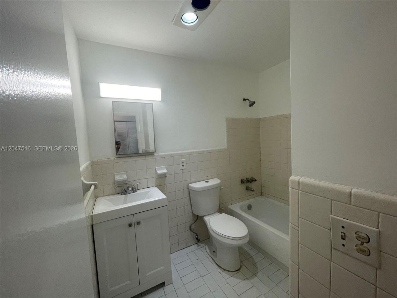 5210 NW 16th St, Unit 3, Lauderhill, FL 33313 Photo