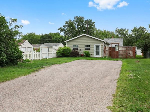 204 37th Avenue N, Saint Cloud, MN 56303