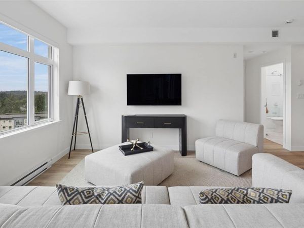 2000 West Park Lane, Unit #207, View Royal, BC V9B 3R7